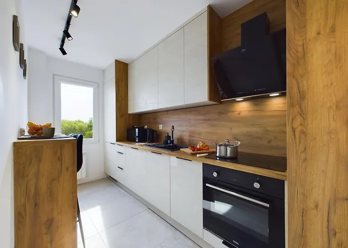 Przytulny Z Parkingiem Blisko Morza W Gdyni By Renters アパート グディニャ