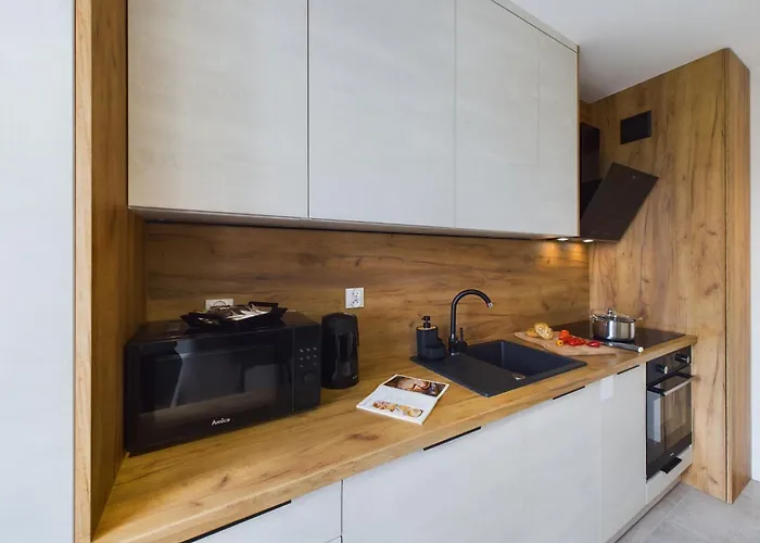 Przytulny Z Parkingiem Blisko Morza W Gdyni By Renters Apartament