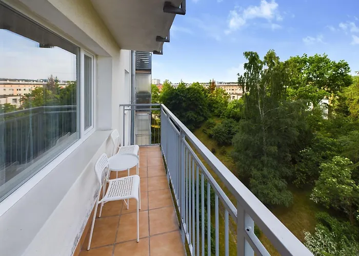 Przytulny Z Parkingiem Blisko Morza W Gdyni By Renters Apartament Gdynia