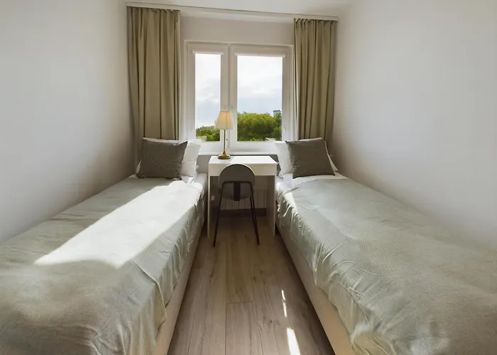 Przytulny Z Parkingiem Blisko Morza W Gdyni By Renters Apartament Gdynia